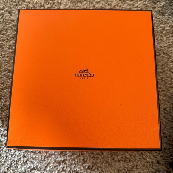 Hermes Ombres Minérales Eyeshadow Set in Gold - Picture 2 of 5